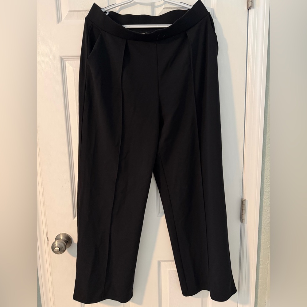 H&M ladies black slacks with pockets